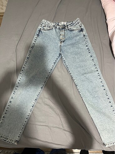 mom kot jean