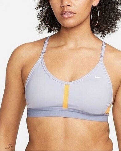 Nike sporcu sütyeni