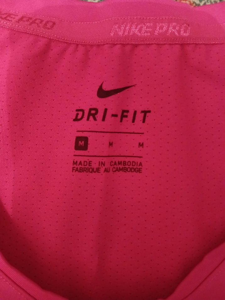 Nike Pro Pembe V Yaka Kadın Spor Tişörtü - Görsel 3