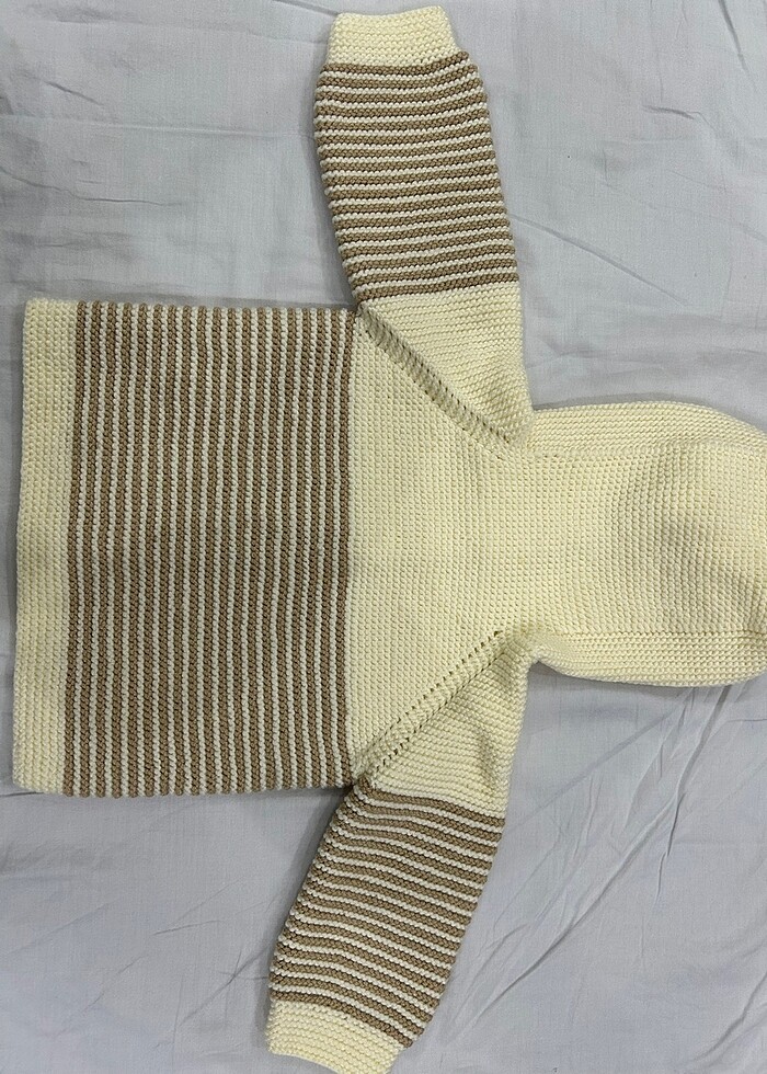 El örgüsü bebek ceketi - Görsel 4