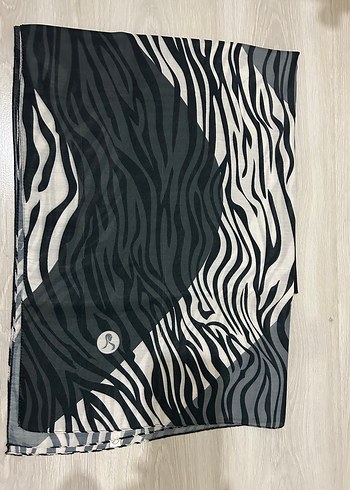 Desenli şal - Görsel 2