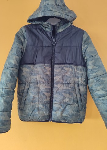 LC Waikiki LC Waikiki ECO Haki Baskılı Kapüşonlu Erkek Çocuk Mont