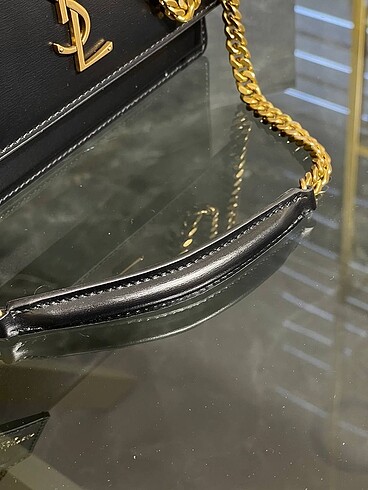 Beden Yves Saint Laurent
