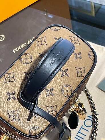  Beden kahverengi Renk Louis Vuitton