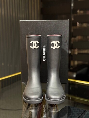 36 Beden Chanel Boots