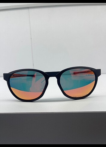 Oakley güneş gözlüğü 