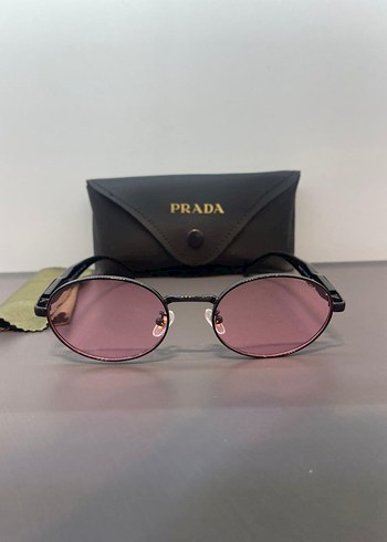 Prada Pembe Oval Kadın Güneş Gözlüğü
