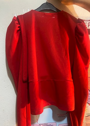 Kırmızı V Yaka Kemerli Kadın Bluz - Görsel 4