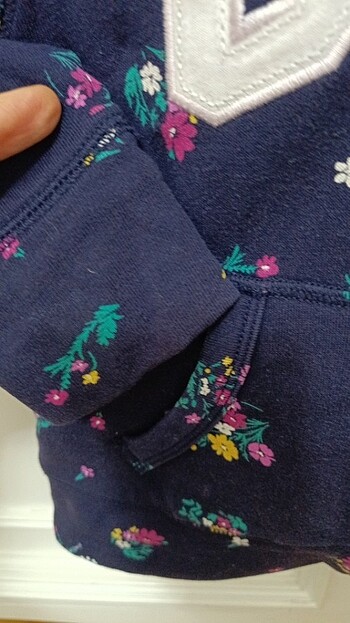 6 Yaş Beden GAP sweatshirt s beden 
