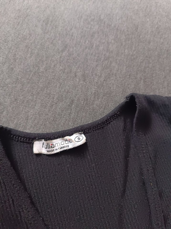 Siyah V Yaka Kolsuz Fit Atlet - Görsel 2