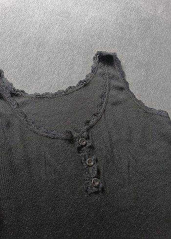 Düğmeli Siyah Üst - Görsel 2