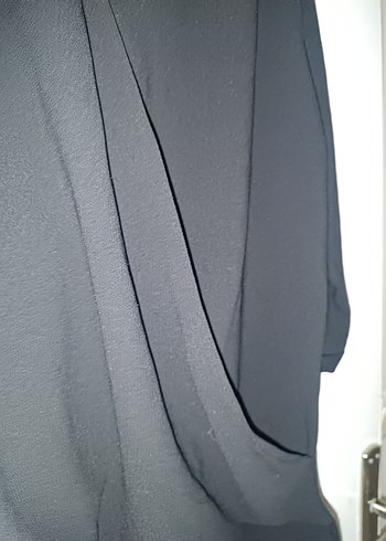 Siyah V Yakalı Salaş Kadın Bluz - Görsel 3