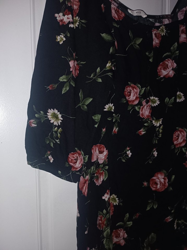 Çiçek Desenli Siyah Mini  Elbise - Görsel 4