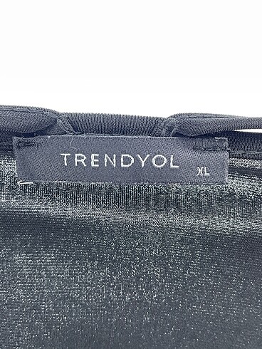 xl Beden siyah Renk Trendyol & Milla Bluz %70 İndirimli.