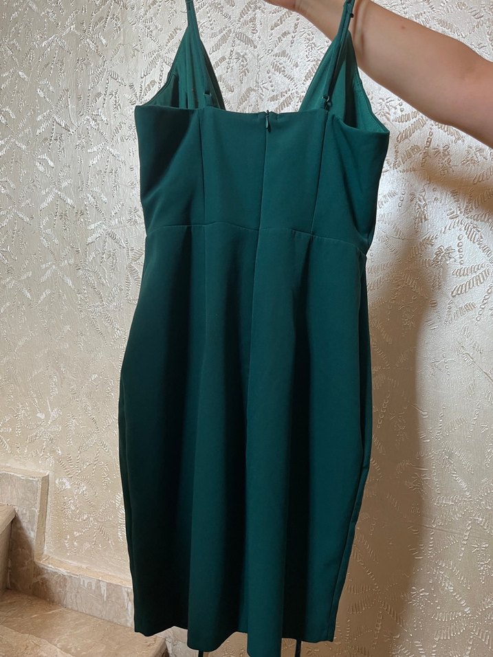 Yeşil V Yaka Uzun İp Askılı Elbise - Görsel 4