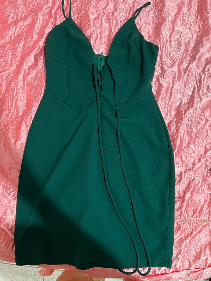 Yeşil V Yaka Uzun İp Askılı Elbise - Görsel 3