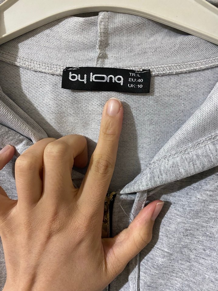 Gri Kapüşonlu Uzun Tesettür Spor Kap - Görsel 2