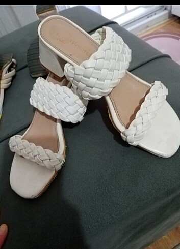 Zara Terlik..