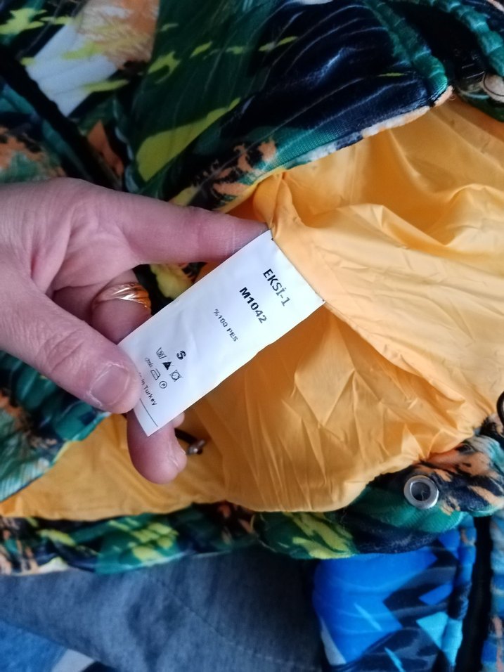 Ünisex üründür.. Kapüşonlu Renkli Fermuarlı Yelek - Görsel 5