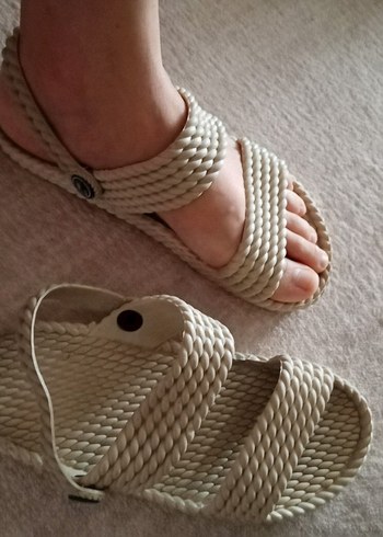 36 Beden beyaz Renk Bej Beyaz Tokalı Kadın Sandalet