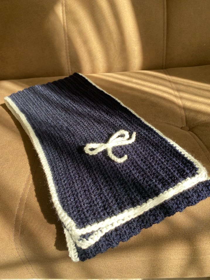 Lacivert Fiyonk Detaylı Atkı - Görsel 2