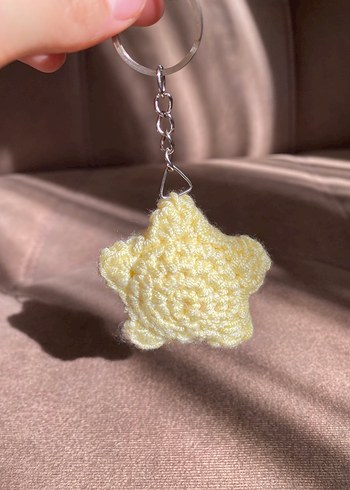 Sarı Örgü Yıldız Anahtarlık - Görsel 3