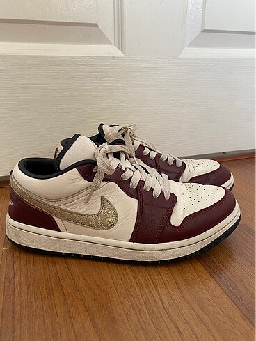 Air Jordan Low