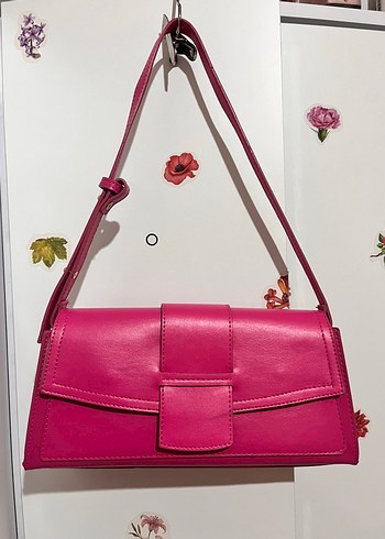 Zara model Pembe Deri Tokalı Kadın Çanta