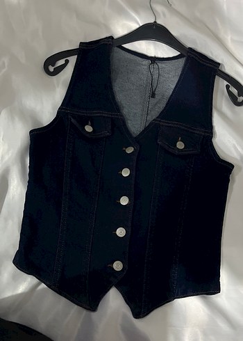 Düğmeli Siyah Kolsuz Denim Yelek