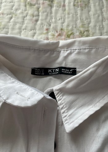 s Beden beyaz Renk Nakış Detaylı Beyaz Keten Gömlek