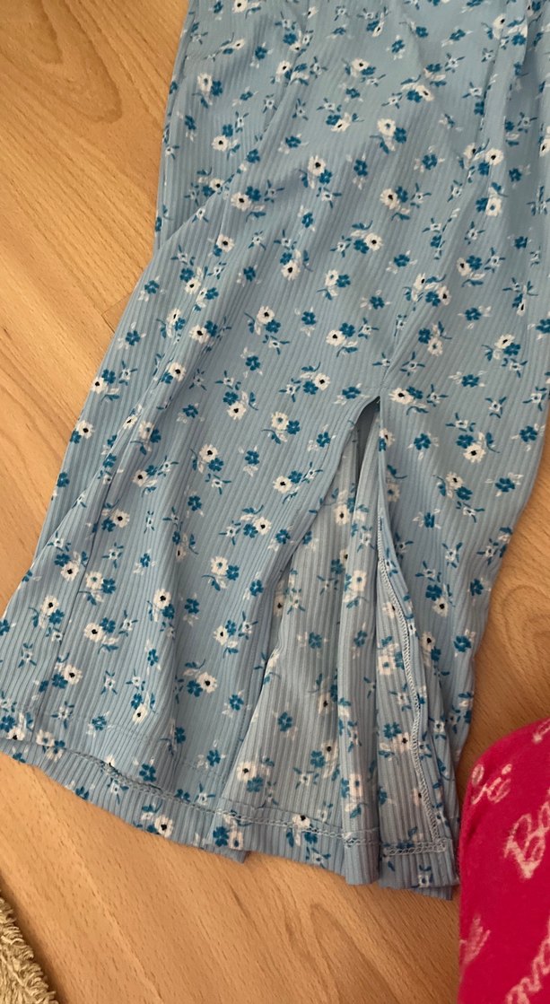 Mavi Çiçek Desenli Uzun Askılı Elbise - Görsel 2