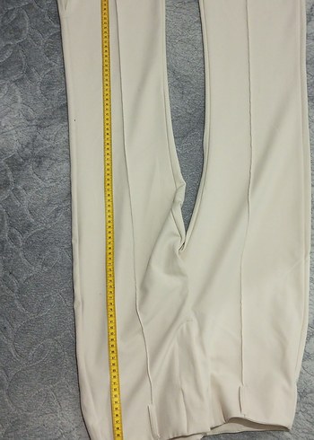 Bershka Kadın Bej Pilili  Kumaş Pantolon - Görsel 6