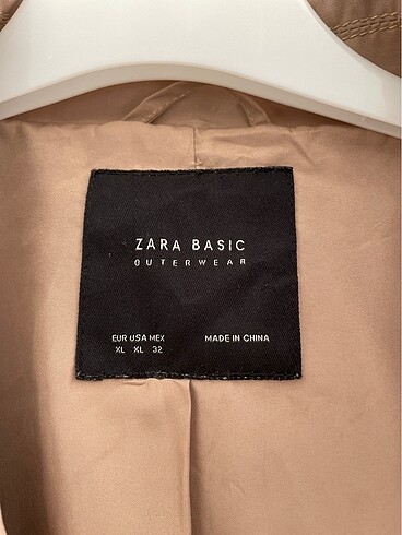 Zara Trençkot