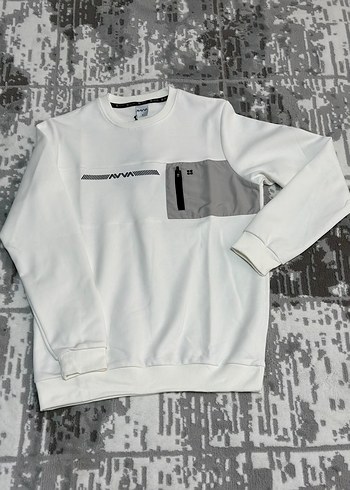 Diğer Erkek Gri Cepli Beyaz Sweatshirt