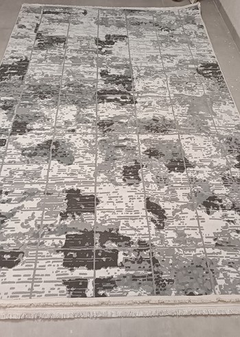 Gri Desenli Çağdaş Halı