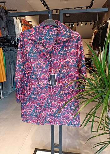 Düğmeli Çok Renkli Kadın Midi Yağmurluk - Görsel 2