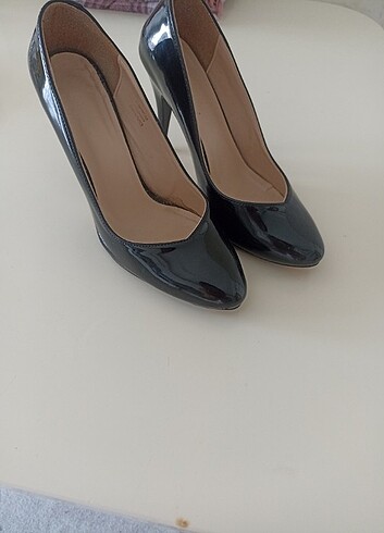 37 Beden Temiz stiletto