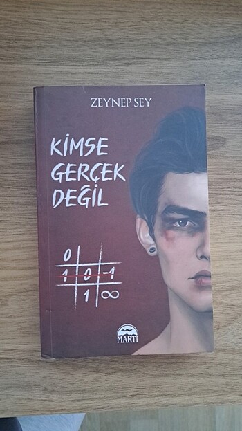 KİMSE GERÇEK DEĞİL