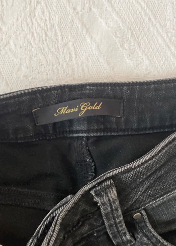 Taşlanmış Siyah Dar Kesim Kadın Kot Pantolon - Görsel 3