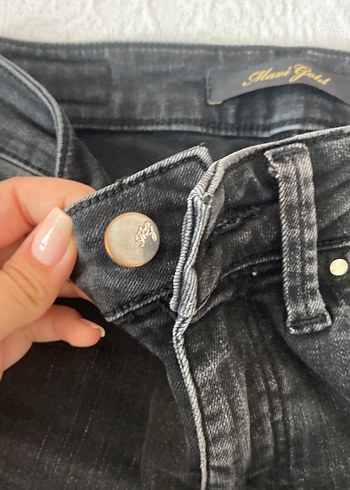 Taşlanmış Siyah Dar Kesim Kadın Kot Pantolon - Görsel 6