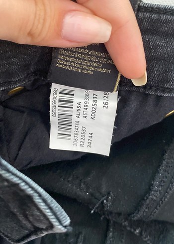 Taşlanmış Siyah Dar Kesim Kadın Kot Pantolon - Görsel 8