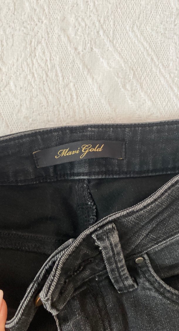 Taşlanmış Siyah Dar Kesim Kadın Kot Pantolon - Görsel 3