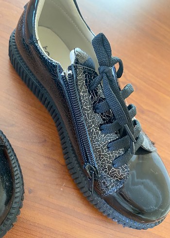 Çocuk Tabanlı Şık Spor Ayakkabısı - Görsel 3