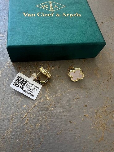 Van Cleef Arpels Küpe