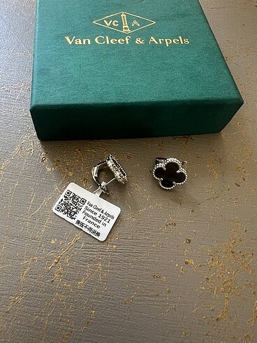 Van Cleef Arpels Küpe