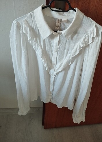 H&M HM marka 34 beden beyaz gomlek