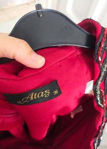 38 Beden bordo Renk Bordo yırtmaçlı elbise