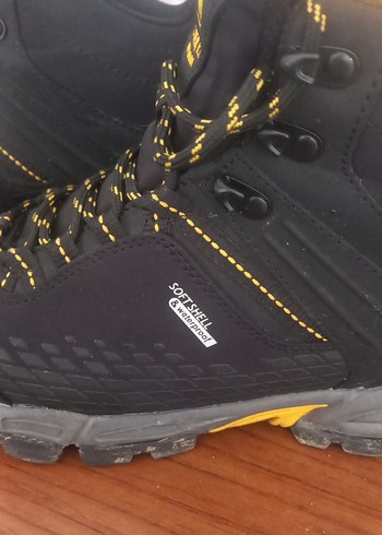 Siyah Sarı Desenli outdoor waterprof bot - Görsel 3