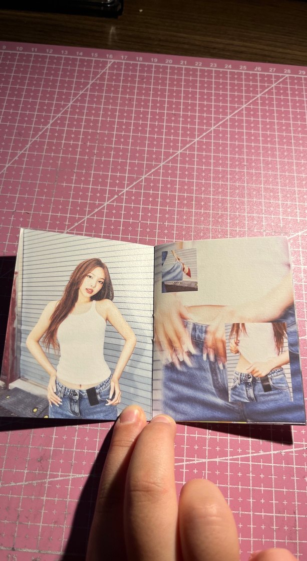 Nayeon - The 2nd Mini Albüm Mini Photobook (?) - Görsel 4