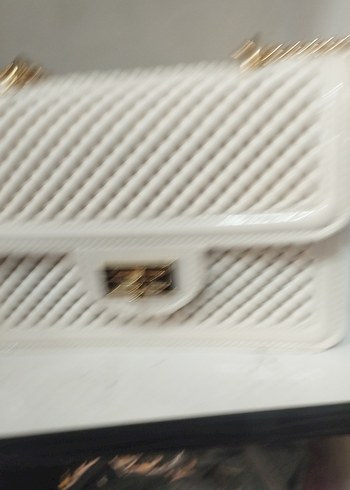 Zincir Detaylı Beyaz Kadın silikon Çanta - Görsel 5